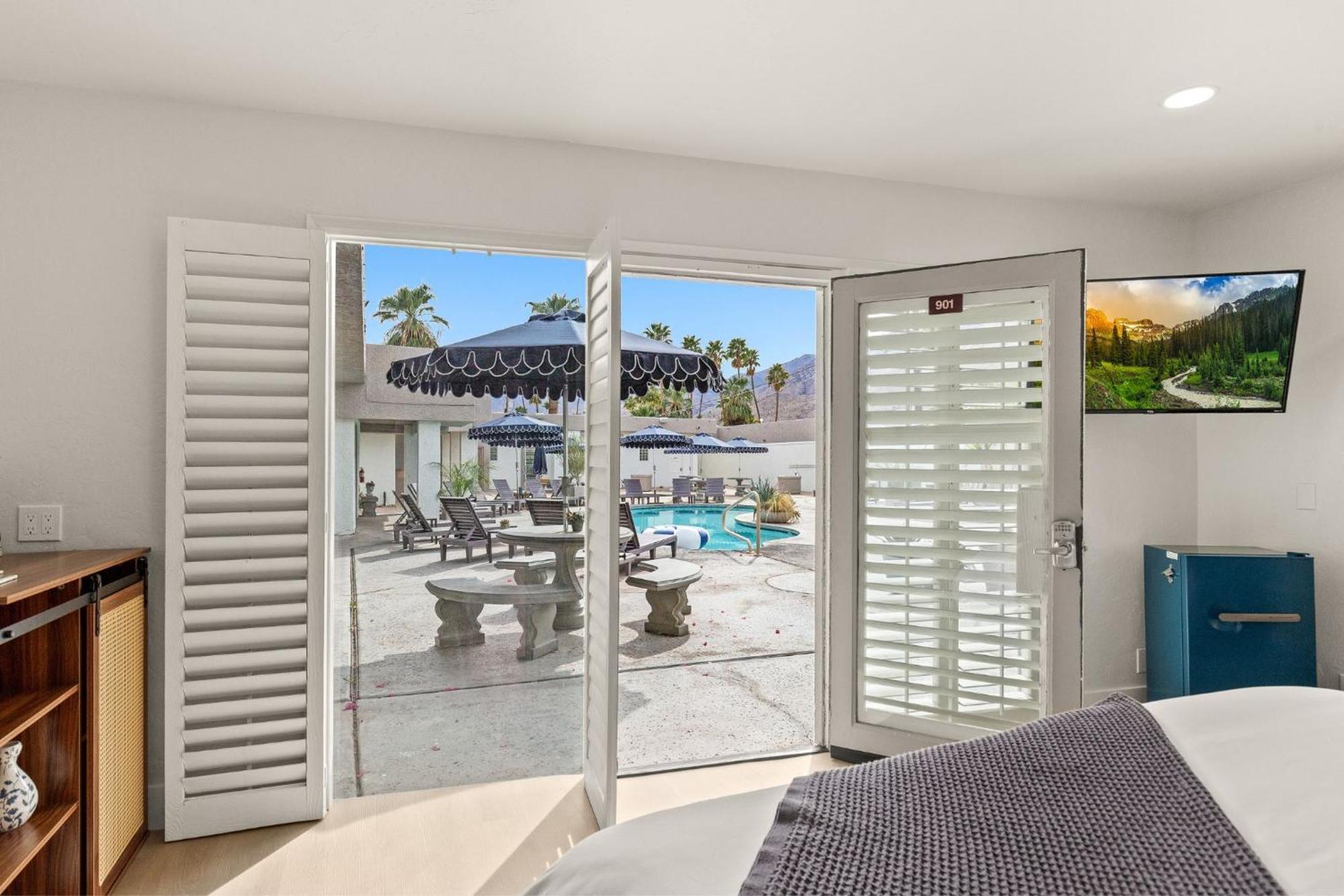 Casa Oliver Hotel & Resort - A Men'S Clothing Optional Resort In 팜 스프링스 외부 사진