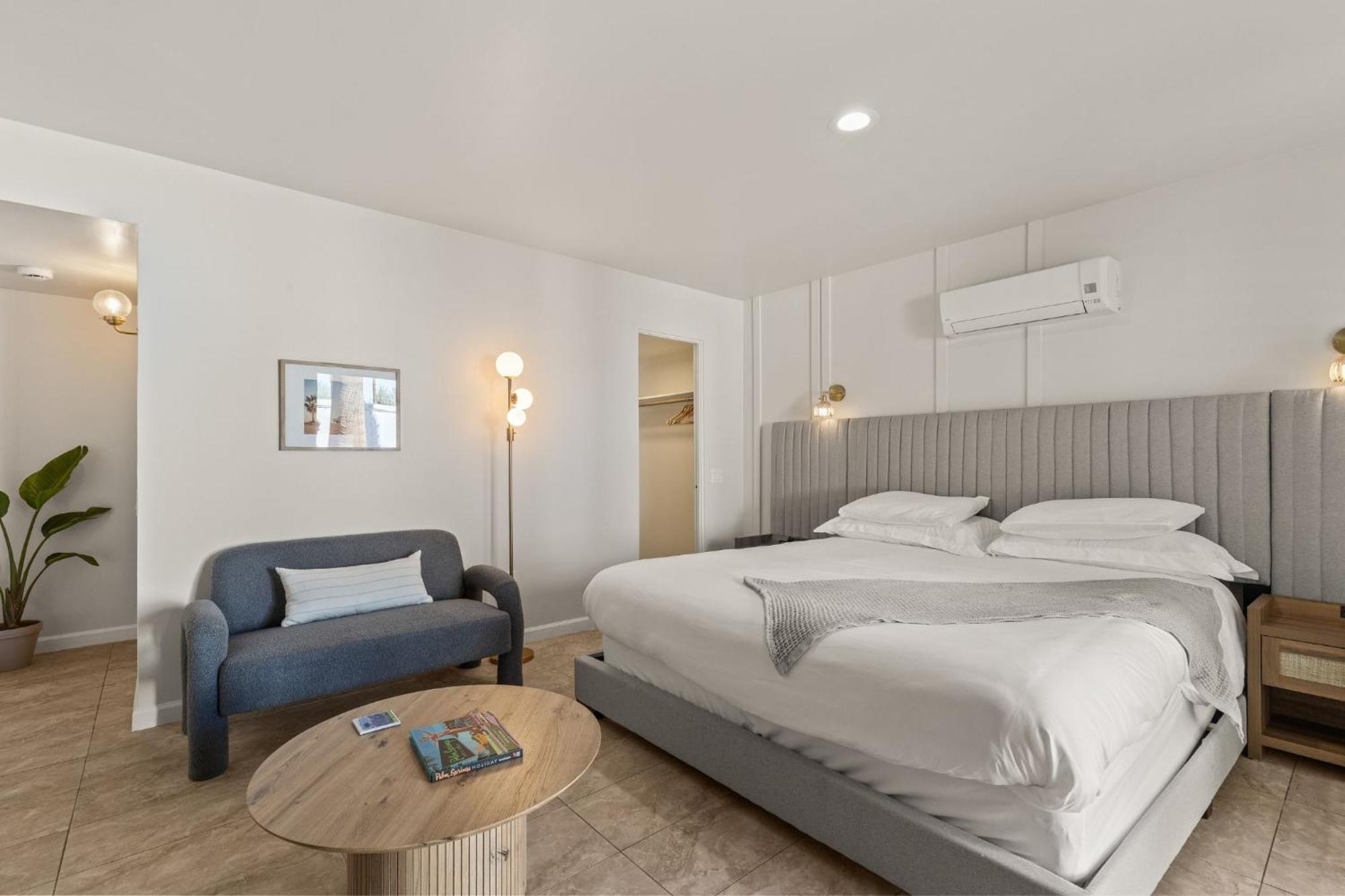 Casa Oliver Hotel & Resort - A Men'S Clothing Optional Resort In 팜 스프링스 외부 사진