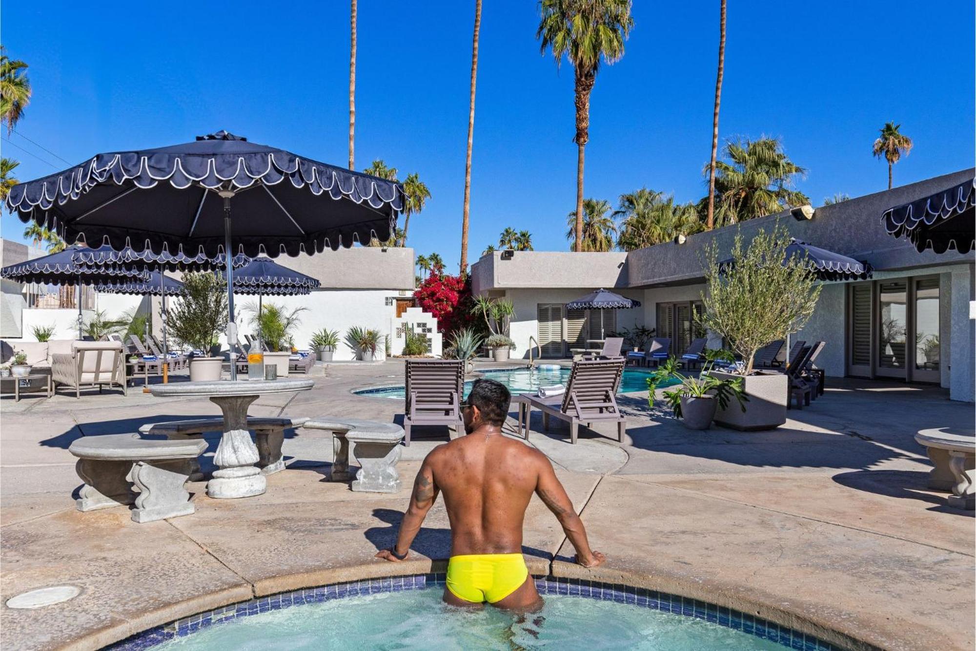 Casa Oliver Hotel & Resort - A Men'S Clothing Optional Resort In 팜 스프링스 외부 사진